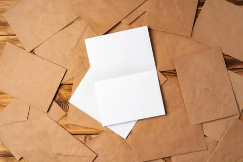 Stack of envelopes on working desk top view. Business mail Foto stock