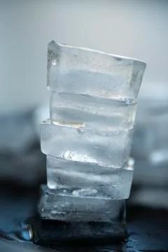 Stack of four ice cubes, close/up Stockfoto's