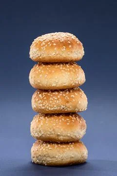 Stack of fresh burger buns Foto stock