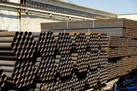 Stack of galvanized iron pipes Foto stock