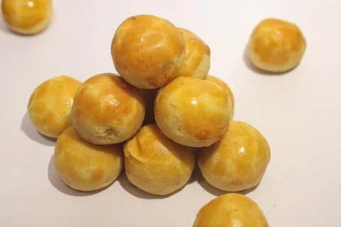 Stack of Golden Indonesian Pineapple Tart Cookies (Nastar) 스톡 사진