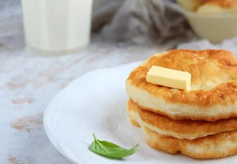 Stack of homemade fried flatbreads on the table 스톡 사진
