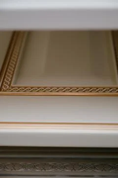 A stack of kitchen cabinet samples in different colors and textures Foto stock