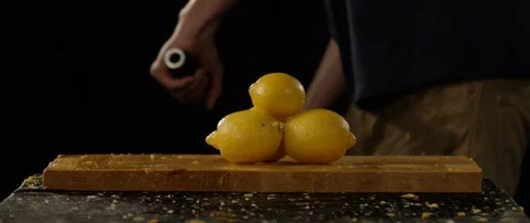 Stack Of Lemons Being Destroyed In Slow Motion 스톡 동영상 105380394