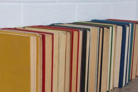 A stack of old books. Bookstore, library, bookshelf. Vintage, retro, antique. 스톡 사진
