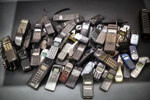 Stack of old mobile phones Foto stock