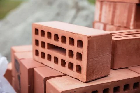 Stack of old red bricks. building of the house Foto stock