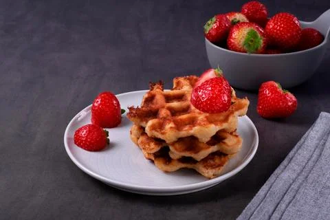 Stack of waffles with strawberry Foto stock