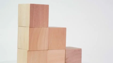 Stack wood cube rotate close up zoom in Stock-Footage 171765512