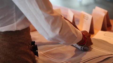 STACKING SILVERWARE 스톡 동영상 178482781