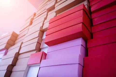 Stacks of colour cardboard boxes in the gift shop Stockfoto's