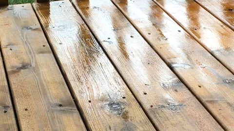 Staining Deck with Brush Stockbeeldmateriaal 75799522