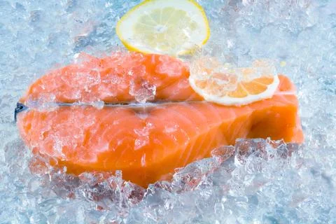 Stake from a salmon on an ice. Foto stock