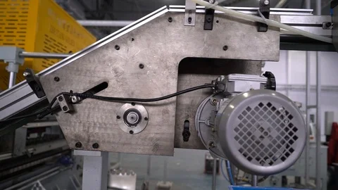 Stamping of the bottom of the aerosol container 스톡 동영상 112130643