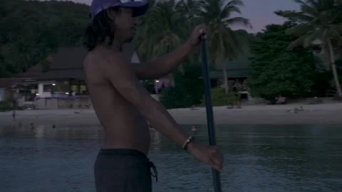 Stand up paddling at the beach 動画素材 138667732