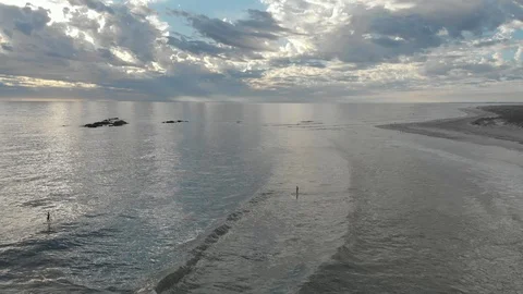 Standup Paddlers at sunset Stock-Footage 108070084
