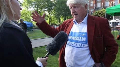 Stanley Johnson interview on the morning after Brexit at Westminster in London. 库存影片 160529772
