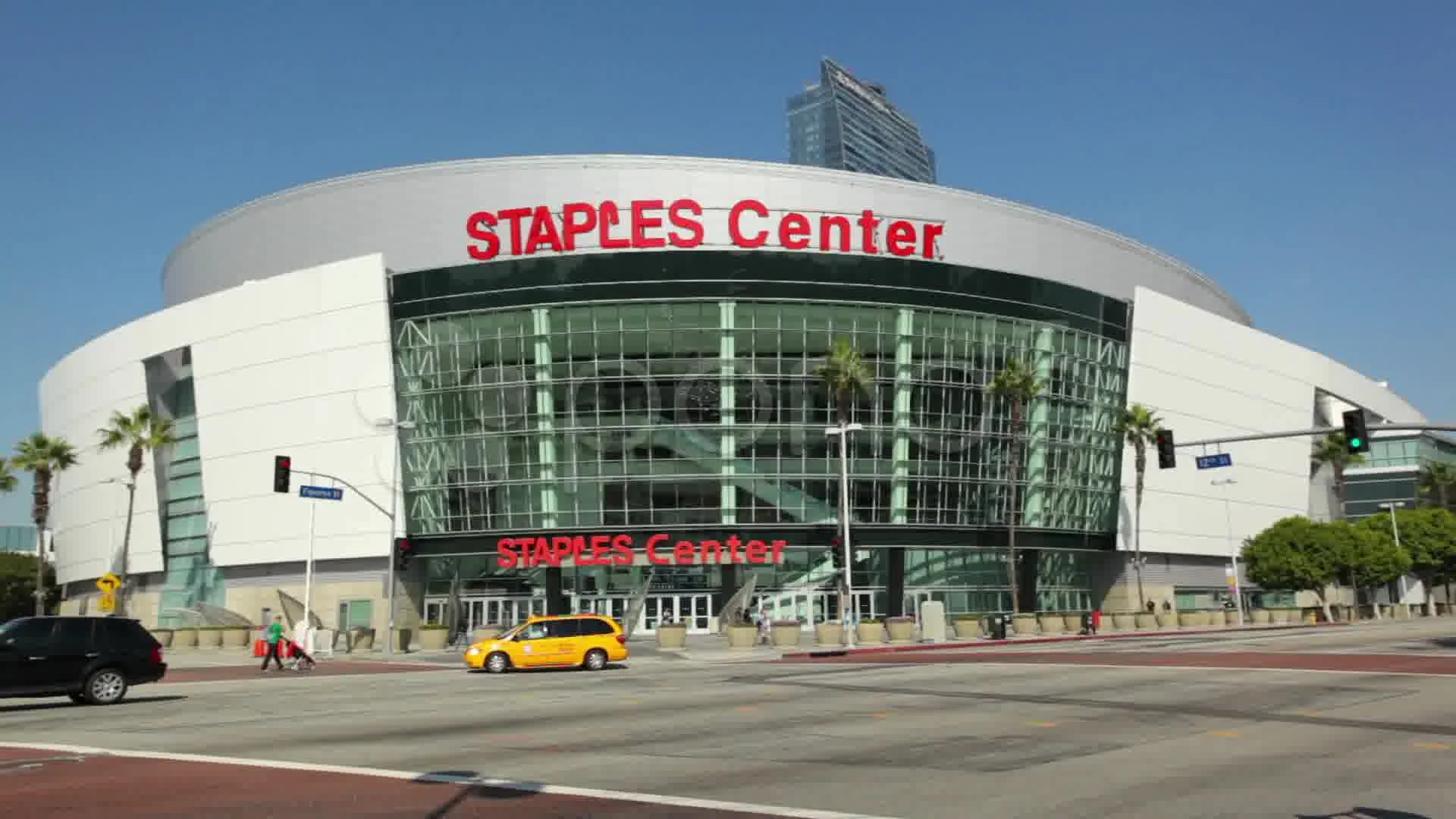 A2 center. Staples Center. Staples здание. Стейплз центр в Лос Анджелесе. Staples компания.