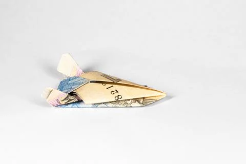 A star ship made of a paper note of the Ukrainian hryvnia Fotos de archivo