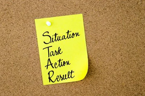 STAR as Situation, Task, Action, Result written on yellow paper note Foto stock
