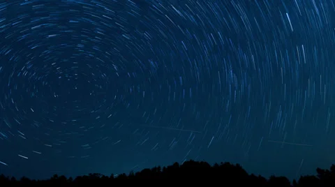 Star trails time lapse Stock Footage 31044305