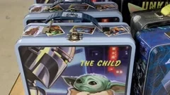 https://images.pond5.com/star-wars-child-lunch-box-footage-169036971_iconm.jpeg