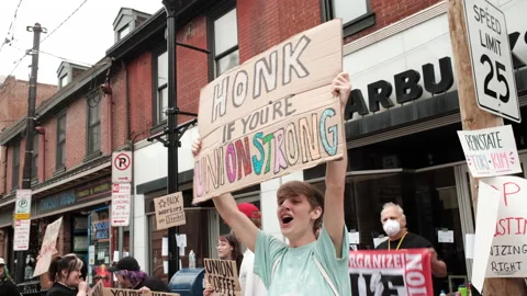 Starbuck Workers on Strike Stock Footage 213939308