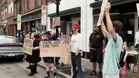Starbuck Workers on Strike Stock Footage 213939360
