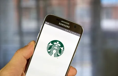 Starbucks mobile application. Фото