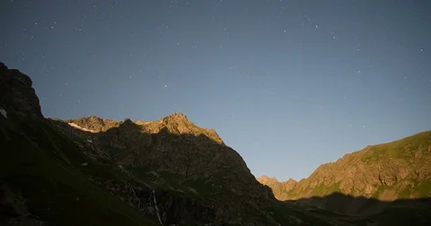 Starry sky at night in the mountains Video stock 84744151