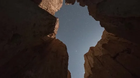 Starry time lapse at Cathedral Gorge Moon Caves Vidéo 278436754
