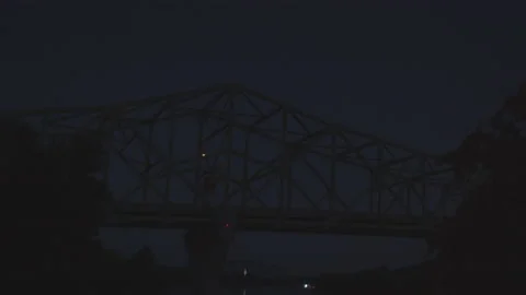 Stars over the bridge Stockbeeldmateriaal 171593189