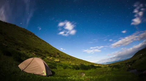 Stars Time Lapse. Camping under the stars. Video stock 63789600