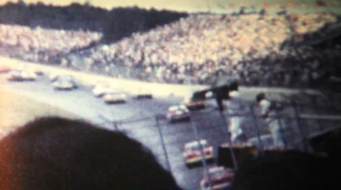 Start of the 1968 Firecracker 400 NASCAR race, Daytona 库存影片 987329