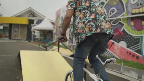 Start bmx Stock Footage 195082300