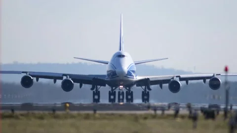 Start of a boeing 747-400 ERF Видео 149977069