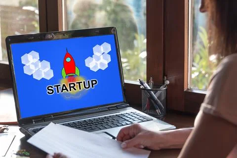 Start up concept on a laptop screen Stock-Fotos