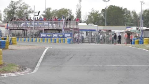 Start karting race Stock-Footage 220927362