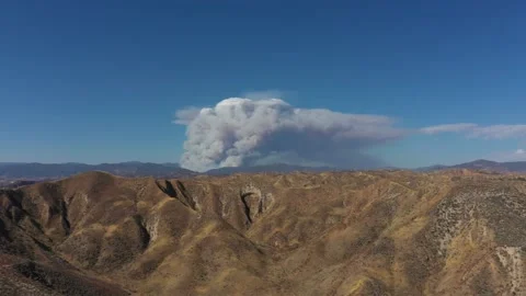 Start of the Lake Fire Wildfire from Highway 5 Valencia California Stock Footage 142769609