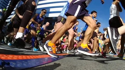 START - LOW ANGLE - HORN SOUNDS TO START RACE Stock-Footage 170388544