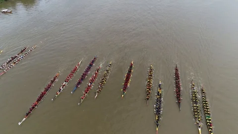 The start point boat race for 16 boats Stock Footage 104940937