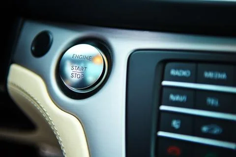 Start stop engine modern new car button Foto stock
