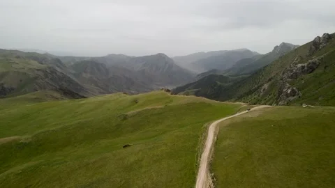Start of Teskey-Torpok Pass (38 Parrots). Kyrgyzstan, Son-Kul area 스톡 동영상 314464313