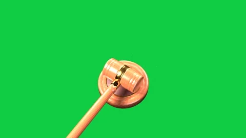On start transparent BG rose-gold gavel swinging down striking sparking Vídeos de archivo 346156771
