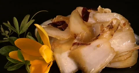 Starter dish of white lettuce Video stock 160149272