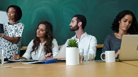 Startup boardroom meeting Video stock 53082686