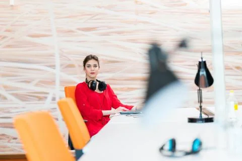 Startup business, software developer working on computer at modern office Stockfoto's