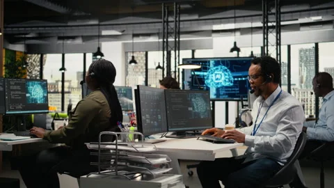 Startup programmers doing tech support, helping users fix errors Stock Footage 323033522