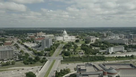 State Capitol Building and Highway Time-lapse blue cloudy skys Video stock 138023360