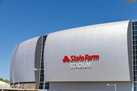 State Farm Stadium is a multi-purpose stadium in Glendale, Arizona, west of.. Stock Photos